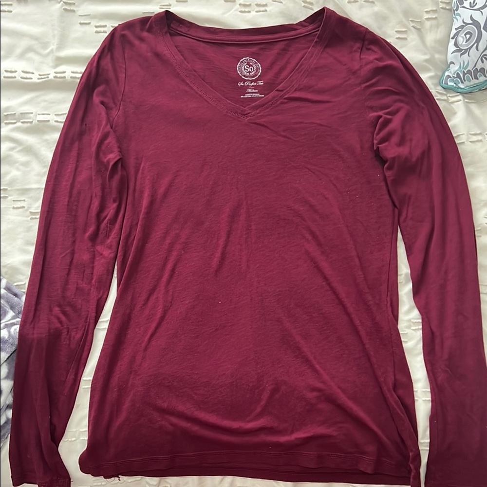 Women's V-Neck Long Sleeve Top - Burgundy